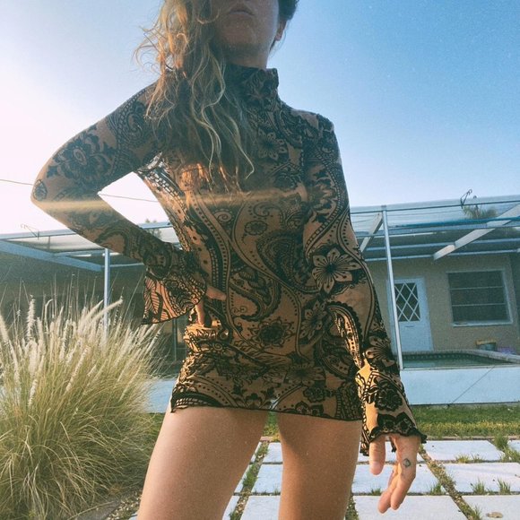 SHEIN Women's Black and Brown Floral & Paisley Print Sleeve Mesh Bodycon Dress - Picture 4 of 6